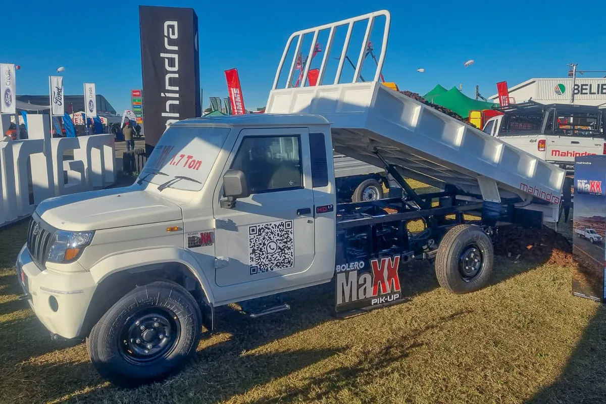 Mahindra Dropside manufacturing